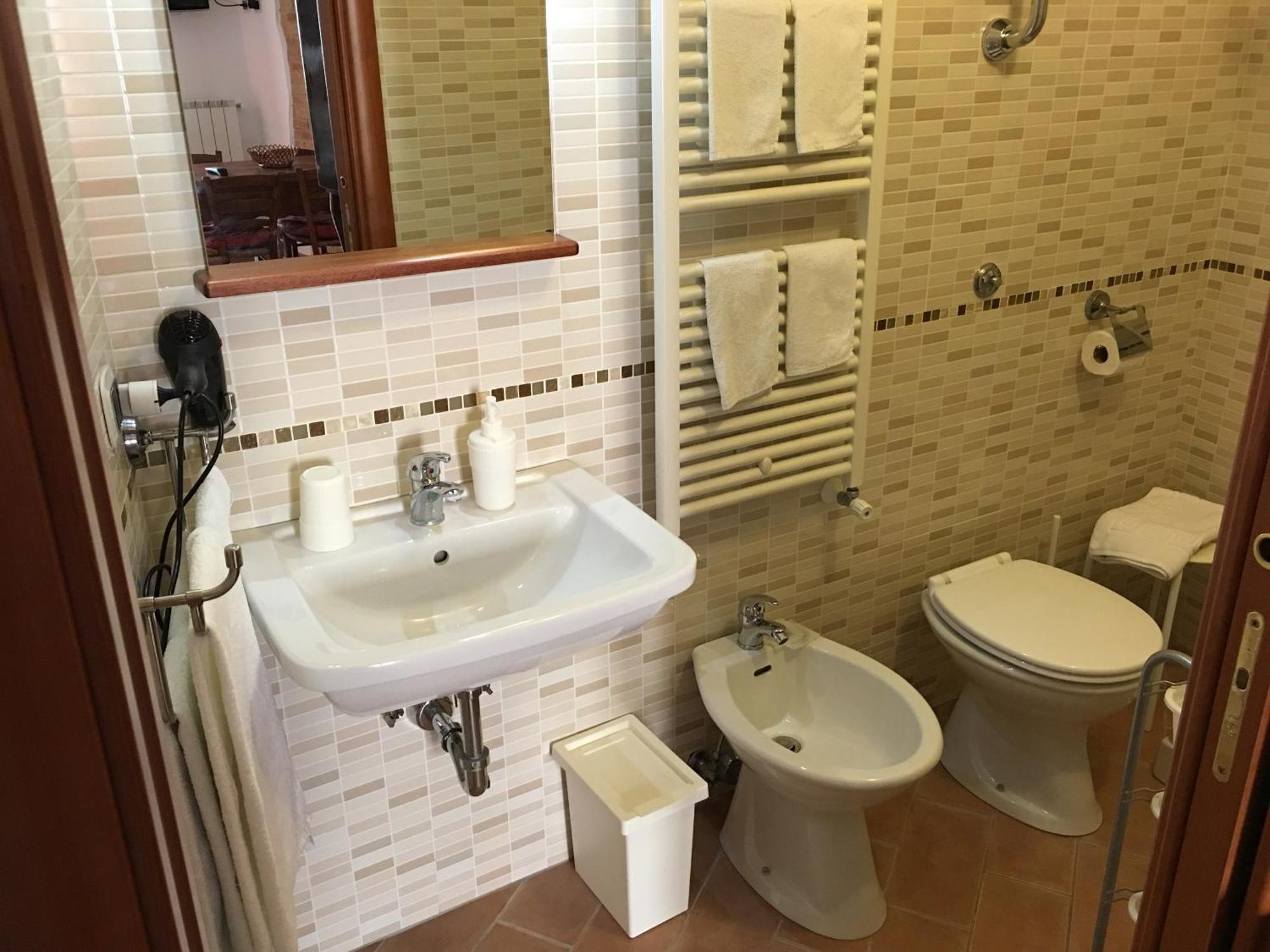 Guest House Dimora Fiorita Serracapriola Bilik gambar